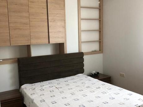 3-room apartment for rent, 105 m², İçəri Şəhər: 2 500 ₼/mo 2