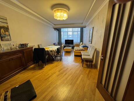 4 otaqlı yeni tikili - Badamdar q. - 125 m²