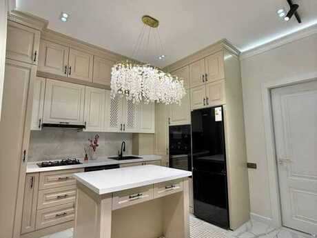 3 otaqlı yeni tikili - 8 Noyabr m. - 145 m²