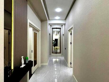 3 otaqlı yeni tikili - Elmlər Akademiyası m. - 172 m²