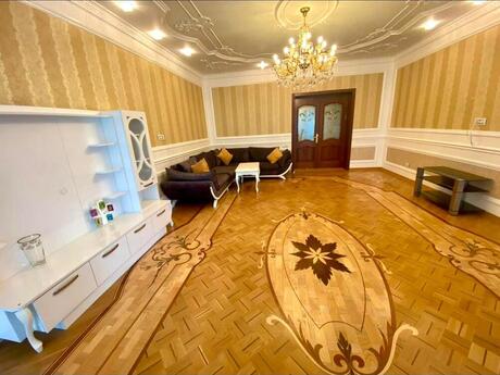 3-комн. новостройка - м. Шах Исмаил Хатаи - 220 м²