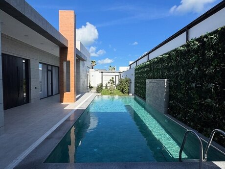 5 otaqlı həyət evi/bağ evi - Şüvəlan q. - 240 m²