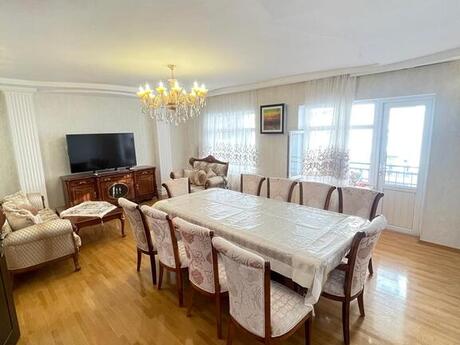 3 otaqlı köhnə tikili - Elmlər Akademiyası m. - 101 m²