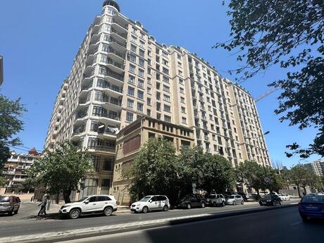 4 otaqlı yeni tikili - Nərimanov r. - 167.6 m²
