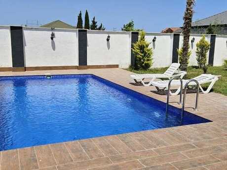 4 otaqlı həyət evi/bağ evi - Şağan q. - 240 m²