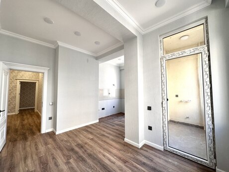 3-комнатная квартира, 105 м², 28 May: 315 000 ₼ 3