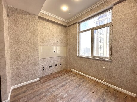 2-комн. новостройка - м. 28 мая - 80 м²