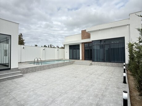 4 otaqlı həyət evi/bağ evi - Şüvəlan q. - 155 m²