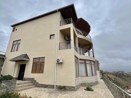 6 otaqlı həyət evi/bağ evi - Səbail r. - 450 m²