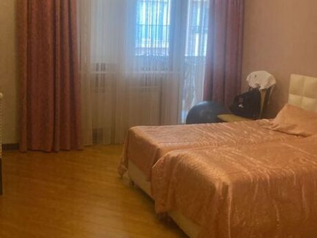 5-комн. новостройка - м. 28 мая - 270 м²