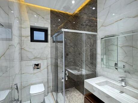 House with Garden, Villa For Sale