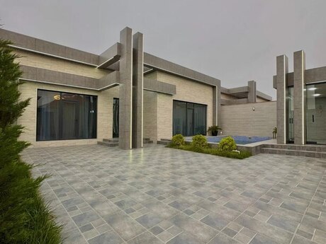 4 otaqlı həyət evi/bağ evi - Mərdəkan q. - 180 m²