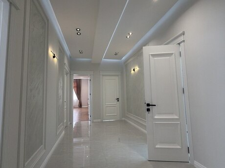 3 otaqlı mənzil, 144 m², 28 May: 469 000 ₼ 5