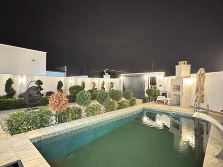 4 otaqlı həyət evi/bağ evi - Şüvəlan q. - 170 m²