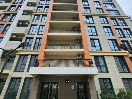 3 otaqlı yeni tikili - İnşaatçılar m. - 72 m²