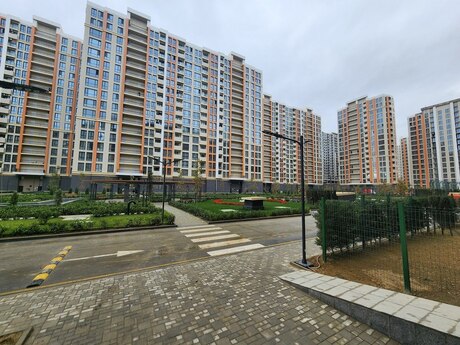 3 otaqlı yeni tikili - İnşaatçılar m. - 72 m²