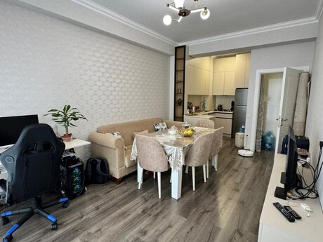 2-комн. новостройка - м. Иншаатчылар - 50 м²