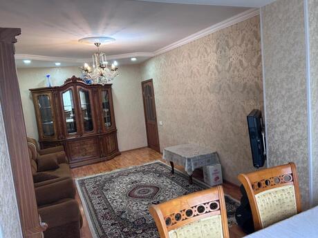 3 otaqlı köhnə tikili - Sumqayıt - 70 m²
