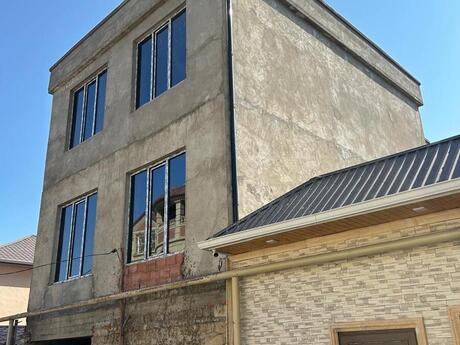 5 otaqlı həyət evi/bağ evi - Badamdar q. - 300 m²