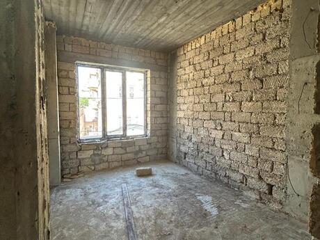 5 otaqlı həyət evi/bağ evi - Badamdar q. - 300 m²