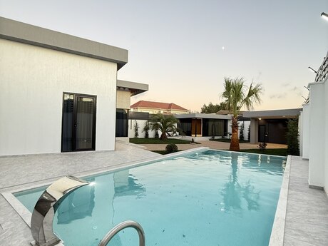 5 otaqlı həyət evi/bağ evi - Mərdəkan q. - 260 m²