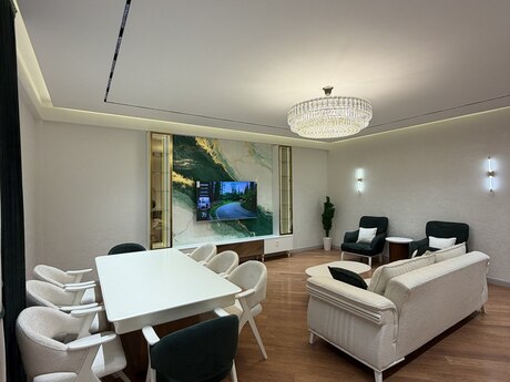 4 otaqlı yeni tikili - 8 Noyabr m. - 160 m²