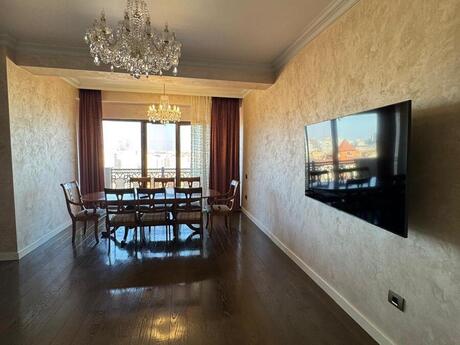 3 otaqlı yeni tikili - Nəsimi r. - 150 m²