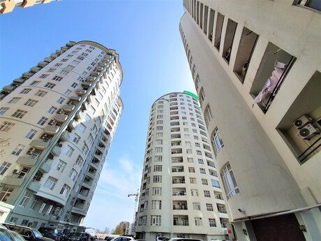 4 otaqlı yeni tikili - 28 May m. - 195 m²