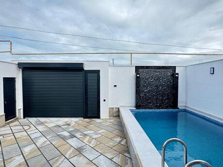 4 otaqlı həyət evi/bağ evi - Şüvəlan q. - 150 m²