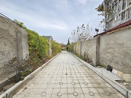 5 otaqlı həyət evi/bağ evi - Novxanı q. - 190 m²