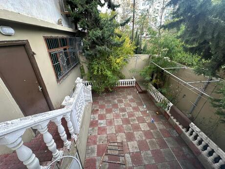 5 otaqlı köhnə tikili - Qara Qarayev m. - 181.3 m²
