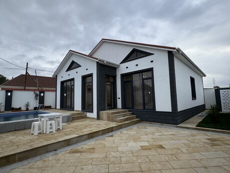 4 otaqlı həyət evi/bağ evi - Şüvəlan q. - 130 m²