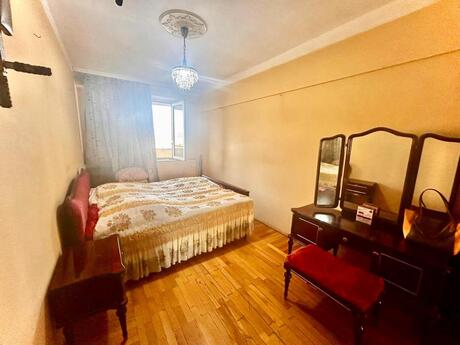 3 otaqlı köhnə tikili - İnşaatçılar m. - 90 m²