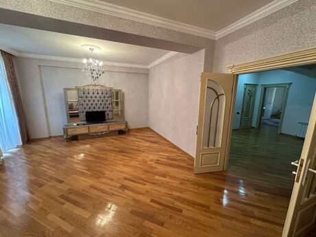 3 otaqlı yeni tikili - İnşaatçılar m. - 147 m²