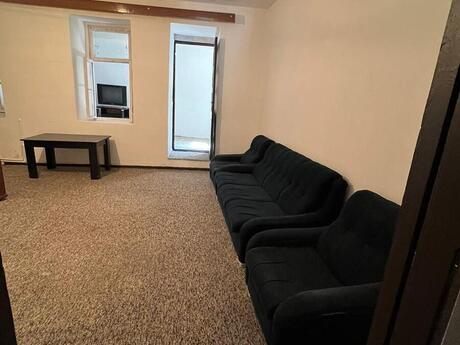 Elan №5643191 - Bakı, 28 May m., 3 otaqlı, 99.9 m², 1/3 mərtəbə