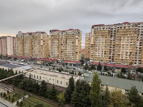 4 otaqlı köhnə tikili - Həzi Aslanov m. - 100 m²