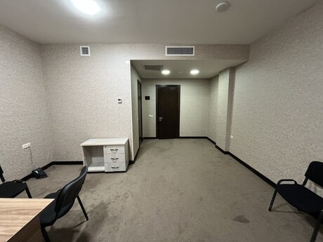 1-комн. офис - м. Нариман Нариманов - 30 м²