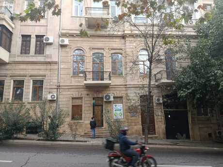 2 otaqlı köhnə tikili - İçəri Şəhər m. - 60 m²
