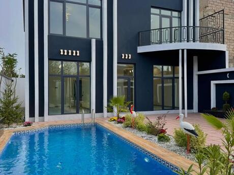 5 otaqlı həyət evi/bağ evi - Şüvəlan q. - 200 m²