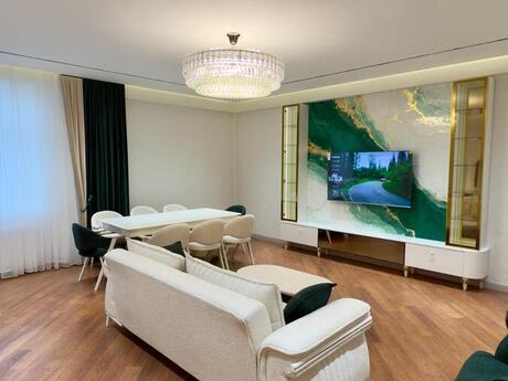 4 otaqlı yeni tikili - 8 Noyabr m. - 145 m²