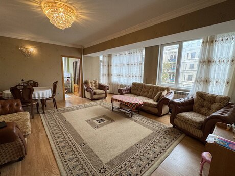 3 otaqlı köhnə tikili - Sahil m. - 85 m²