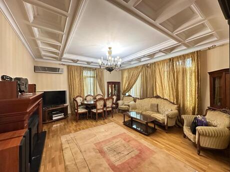 5 otaqlı həyət evi/bağ evi - Badamdar q. - 400 m²