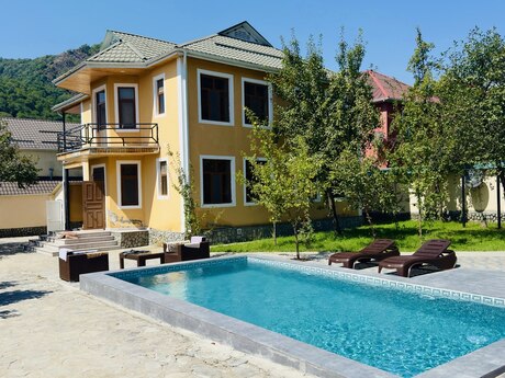 4 otaqlı həyət evi/bağ evi - İsmayıllı - 152 m²