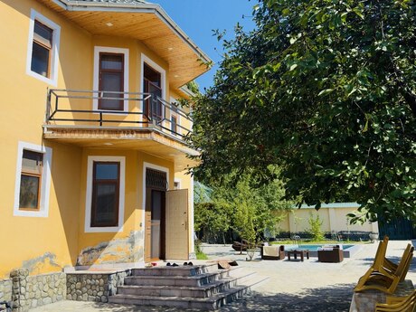 4 otaqlı həyət evi/bağ evi - İsmayıllı - 152 m²