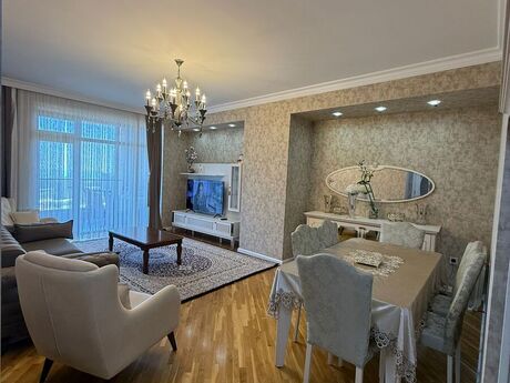 3 otaqlı yeni tikili - 8 Noyabr m. - 148 m²