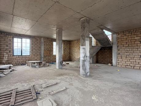 8 otaqlı həyət evi/bağ evi - Nardaran q. - 345 m²