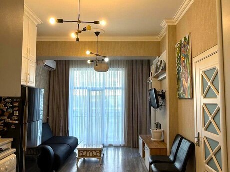 Elan №5647118 - Bakı, 28 May m., 2 otaqlı, 50 m², 13/18 mərtəbə