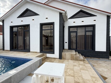 4 otaqlı həyət evi/bağ evi - Şüvəlan q. - 130 m²