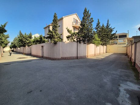 10 otaqlı həyət evi/bağ evi - NZS q. - 428 m²