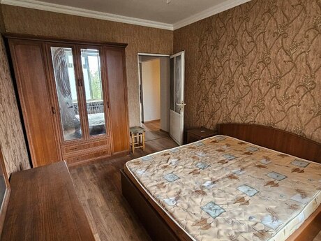 3 otaqlı köhnə tikili - Xalqlar Dostluğu m. - 90 m²